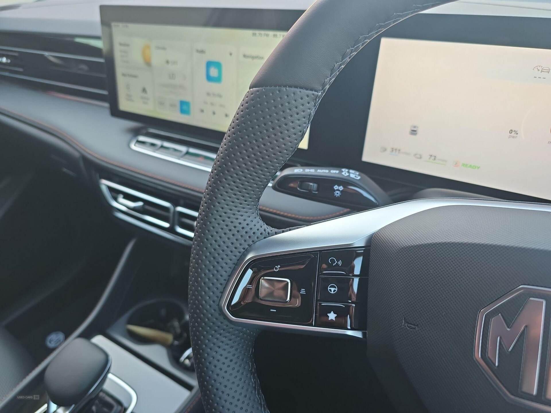 2025 MG HS 1.5 T-GDI 24.7 kWh Trophy Auto Euro 6 (s/s) 5dr