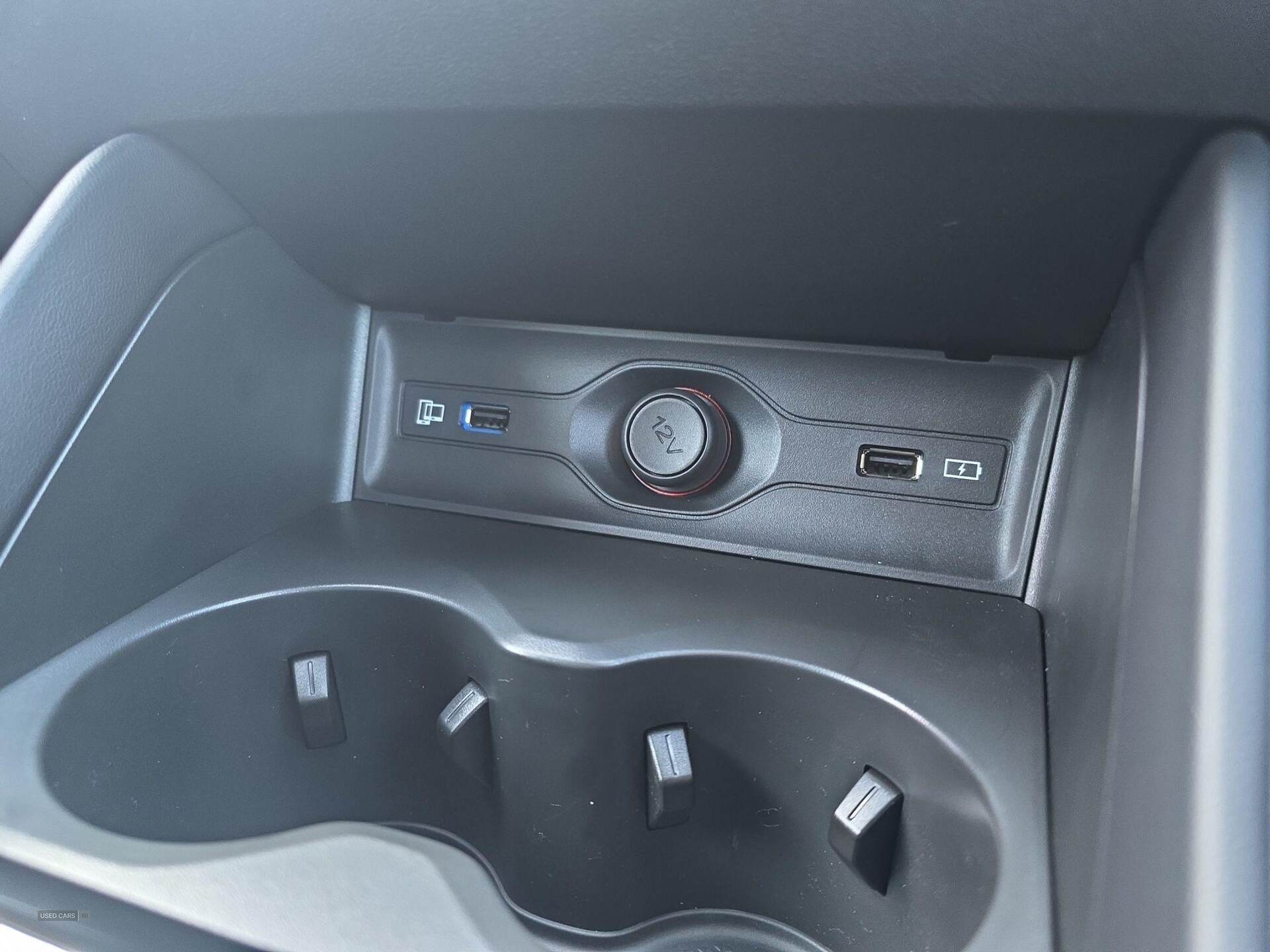 2025 MG HS 1.5 T-GDI 24.7 kWh Trophy Auto Euro 6 (s/s) 5dr