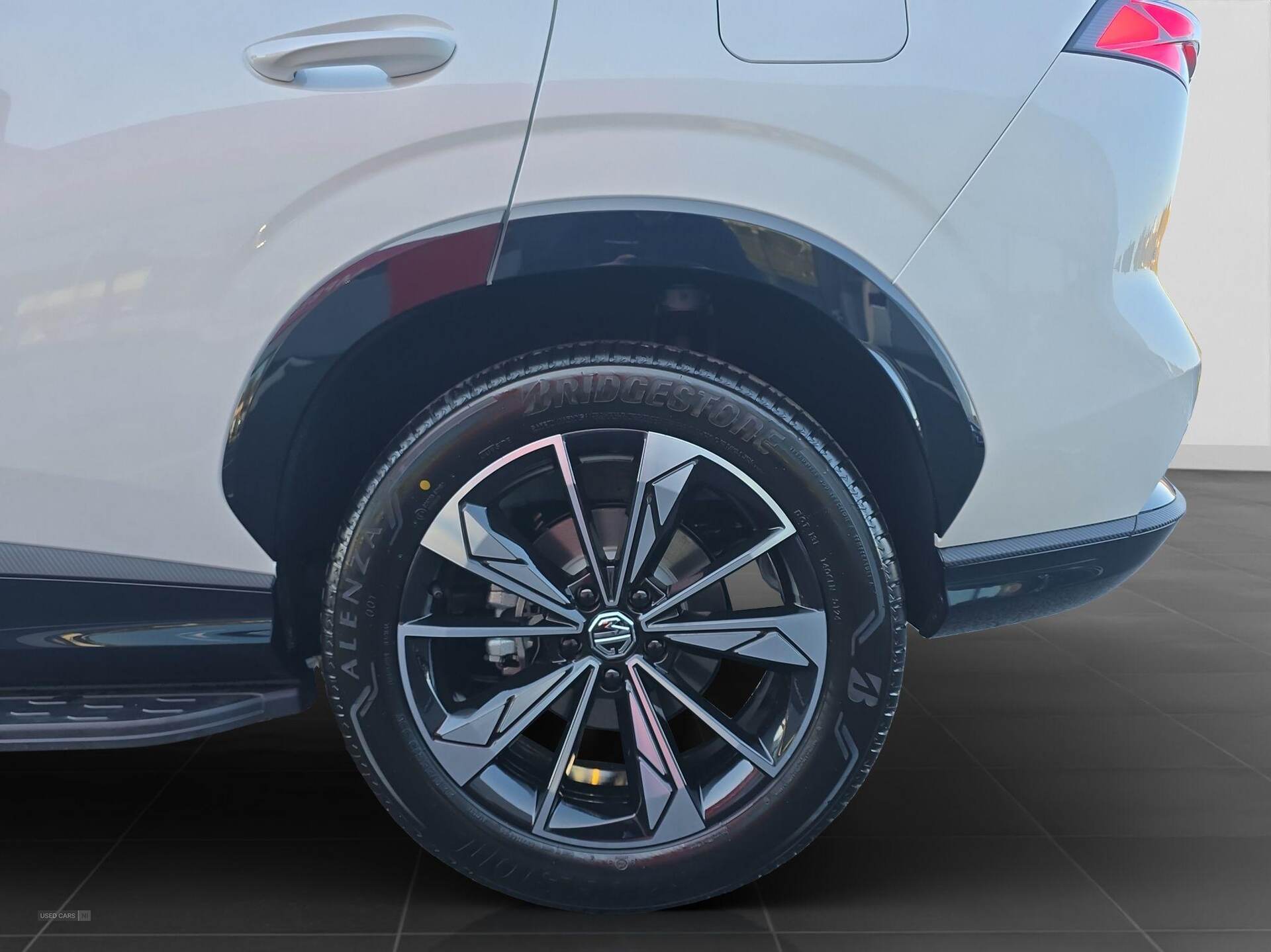 2025 MG HS 1.5 T-GDI 24.7 kWh Trophy Auto Euro 6 (s/s) 5dr