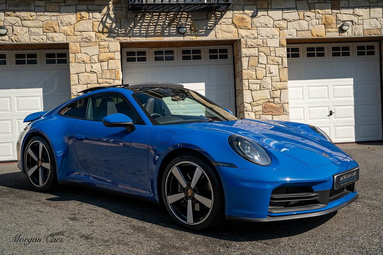 Jan 2025 Porsche 911 2dr PDK