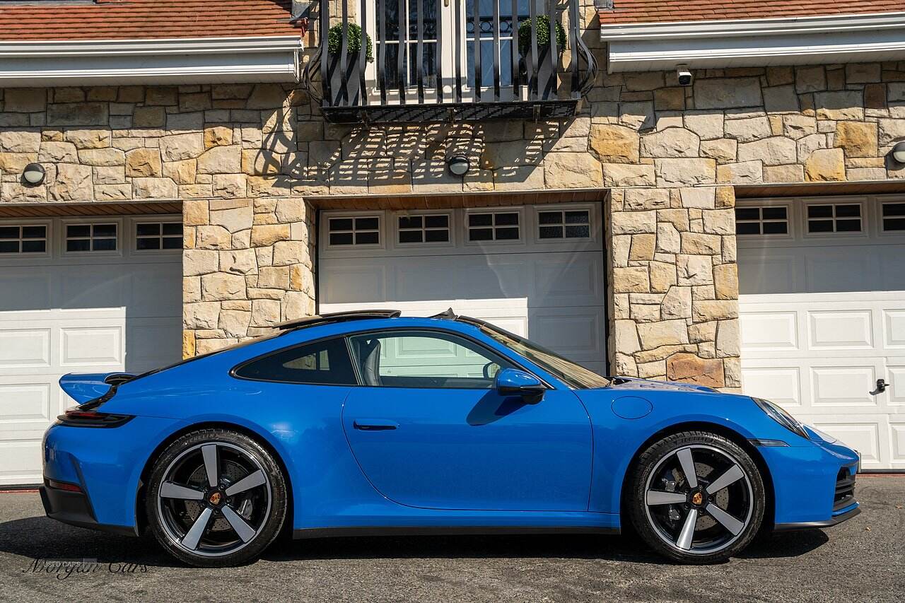 Jan 2025 Porsche 911 2dr PDK