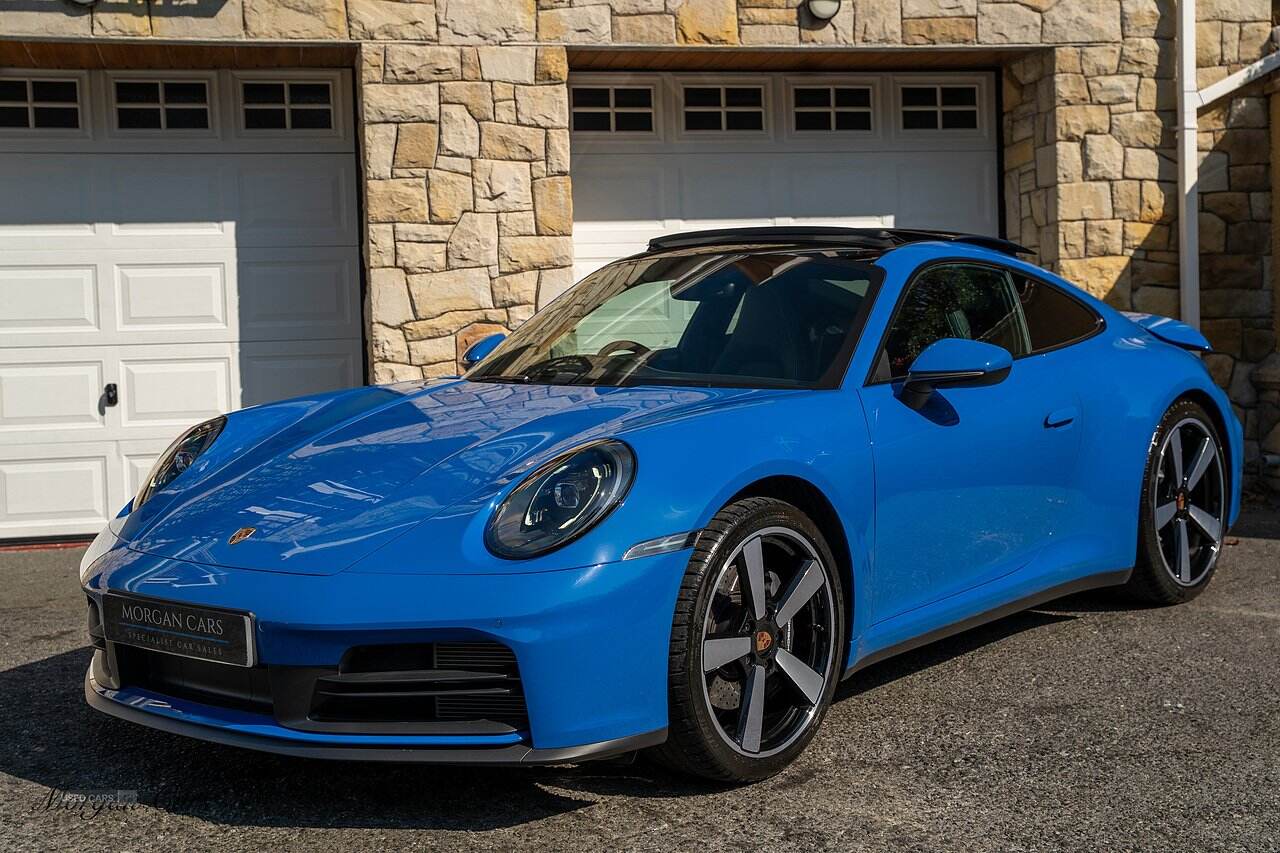 Jan 2025 Porsche 911 2dr PDK