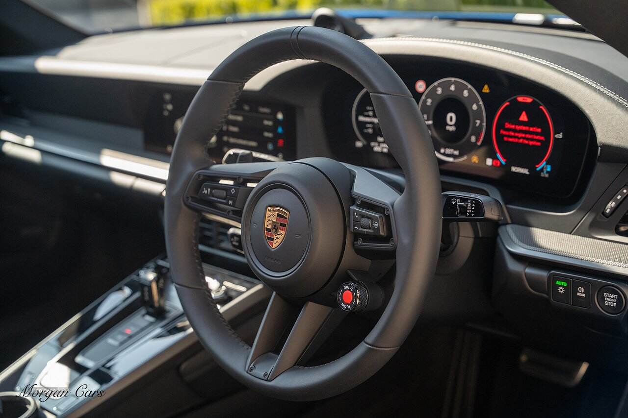 Jan 2025 Porsche 911 2dr PDK