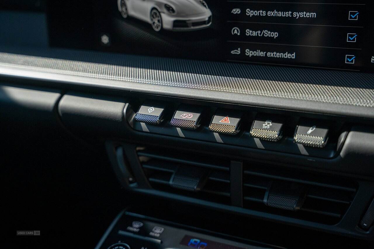 Jan 2025 Porsche 911 2dr PDK