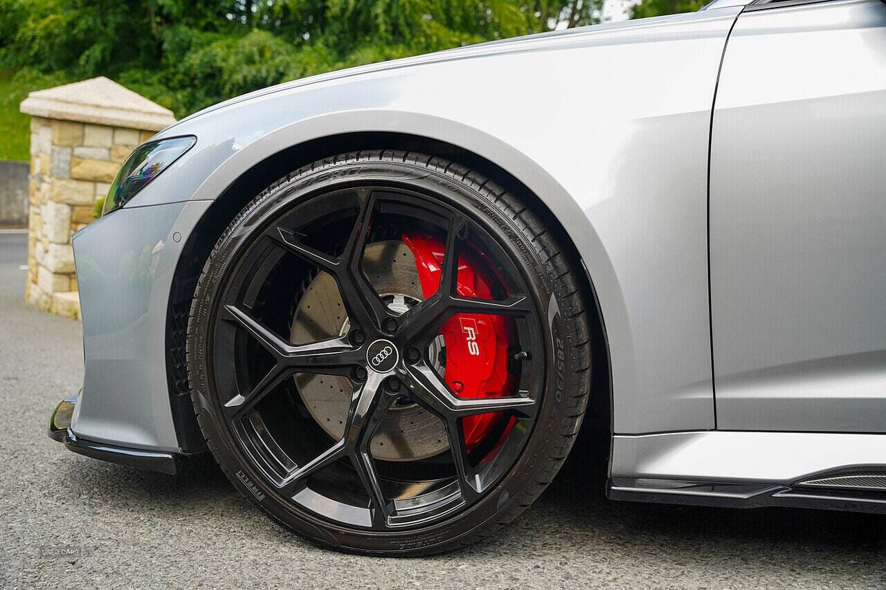 Apr 2021 Audi RS6 RS 6 TFSI Quattro Carbon Black 5dr Tiptronic