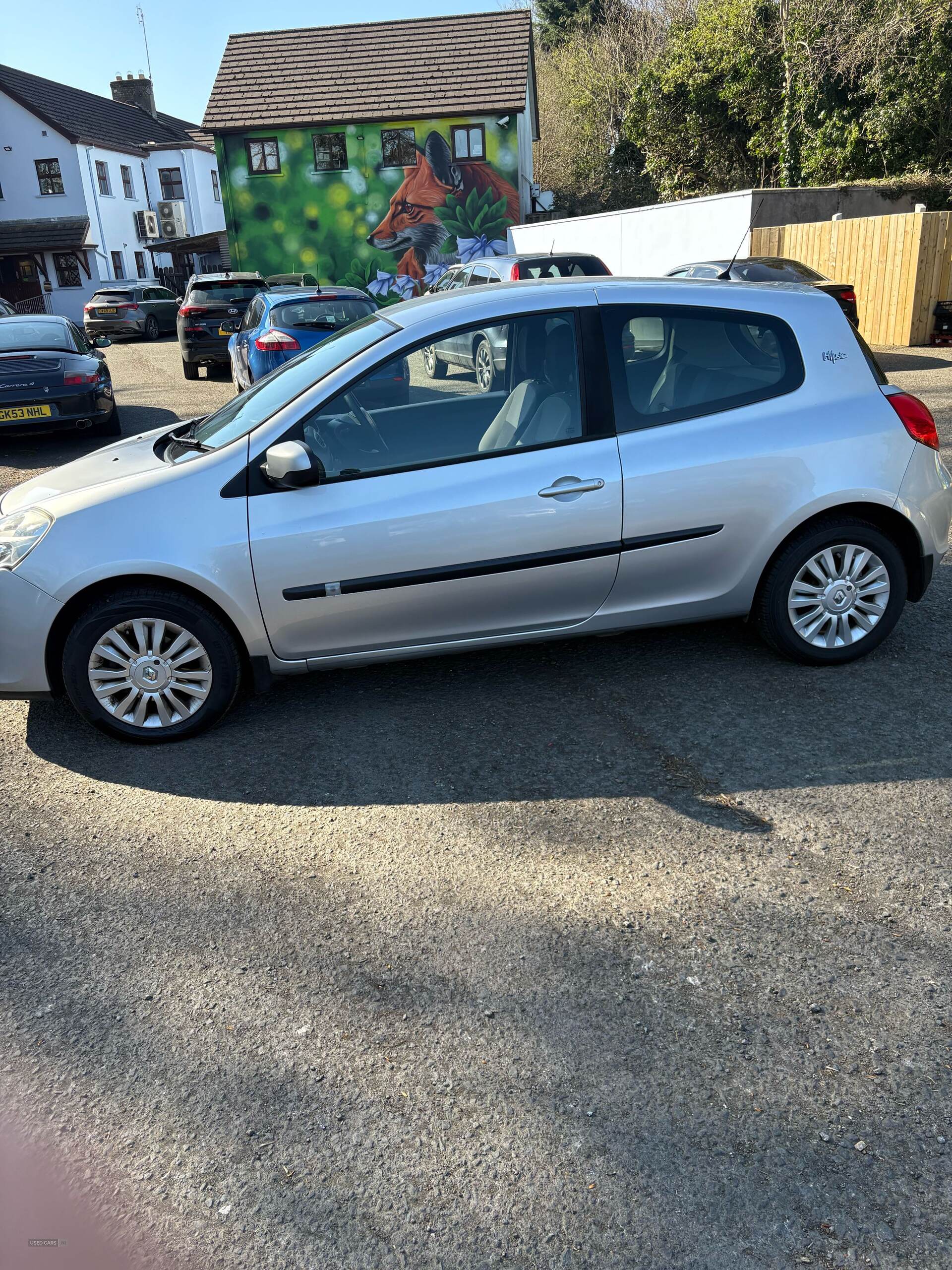 Jan 2011 Renault Clio 1.2 16V I-Music 3dr