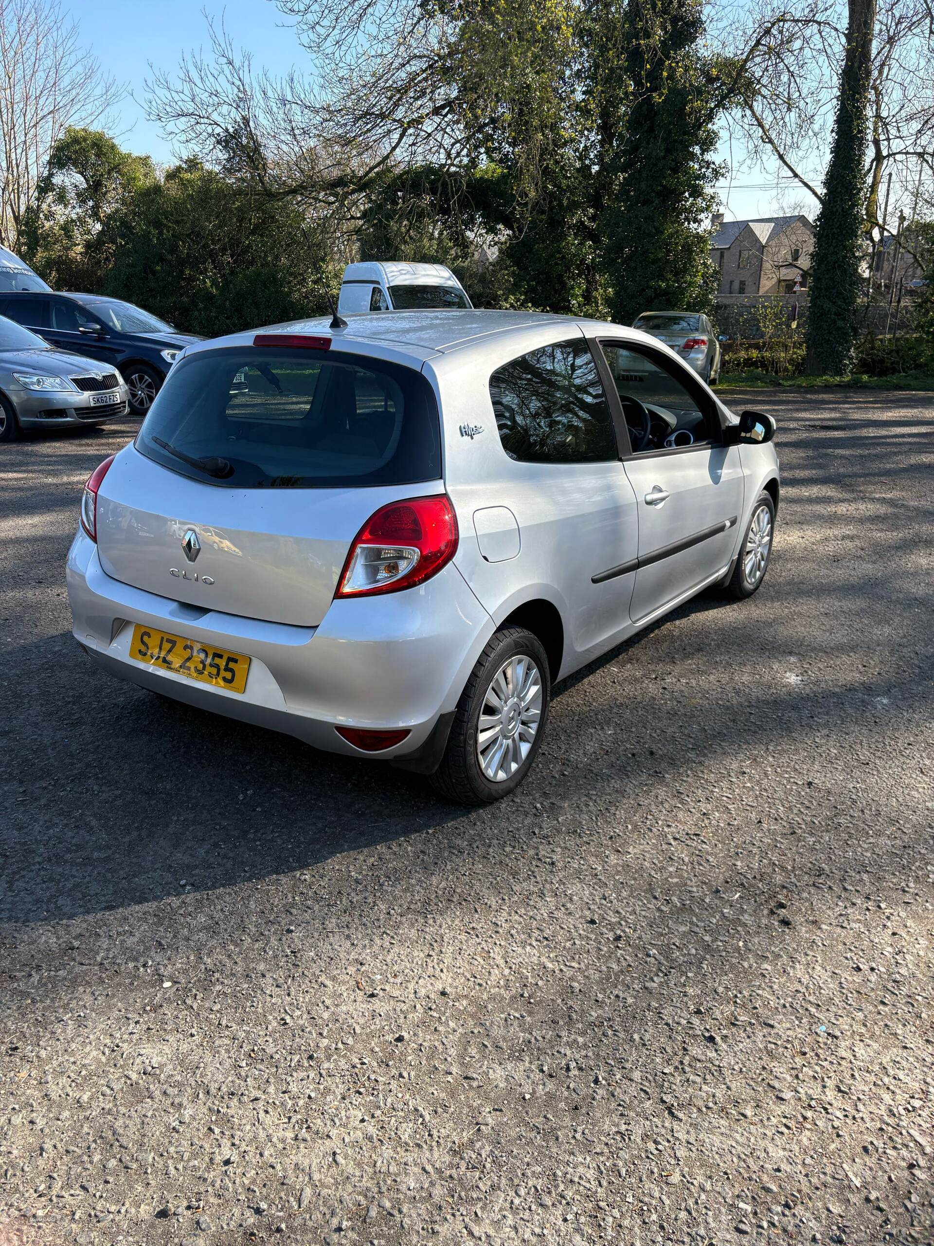 Jan 2011 Renault Clio 1.2 16V I-Music 3dr