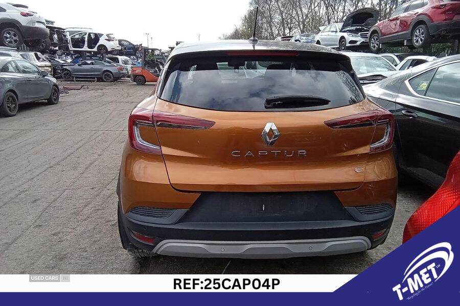 Aug 2021 Renault Captur 1.0 TCE 90 SE Limited 5dr