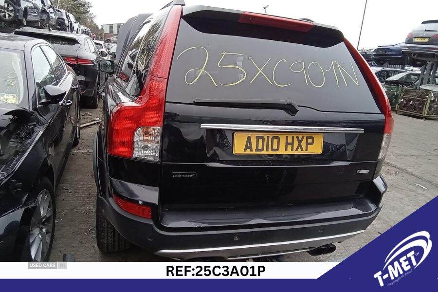 Jul 2010 Volvo XC90 2.4 D5 R DESIGN SE 5dr Geartronic