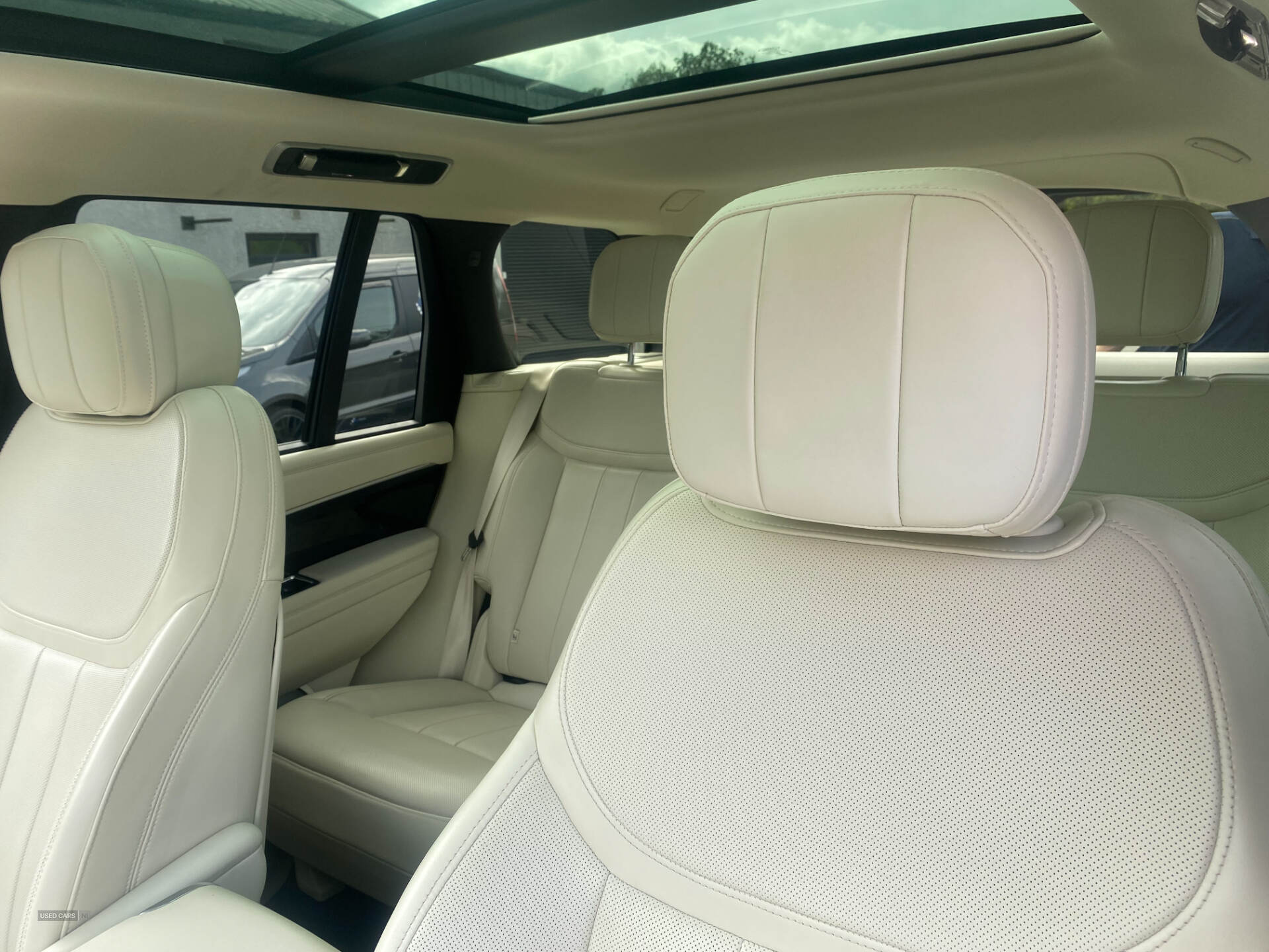 Jan 2023 Land Rover Range Rover 3.0 D350 HSE 4dr Auto