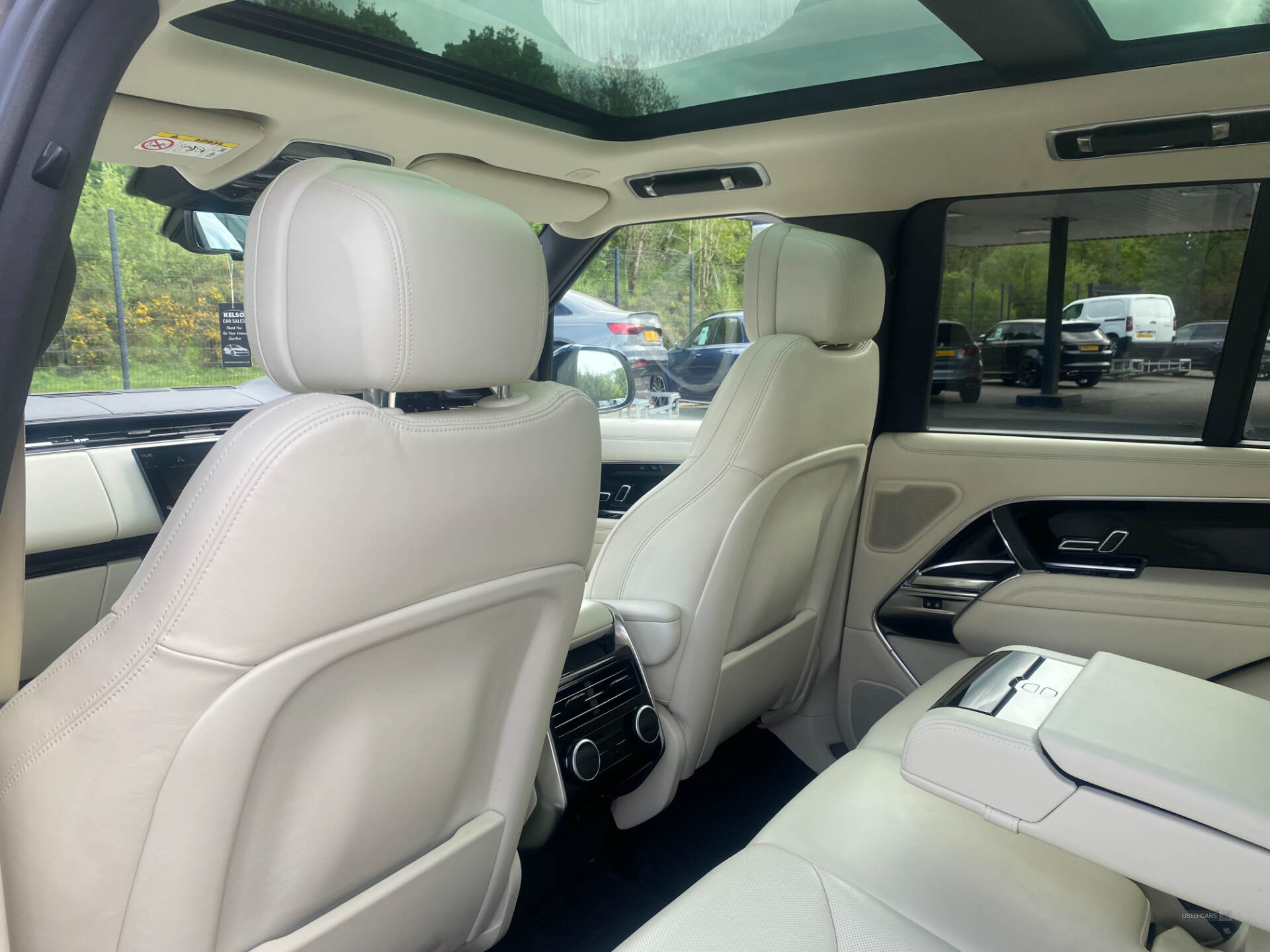 Jan 2023 Land Rover Range Rover 3.0 D350 HSE 4dr Auto