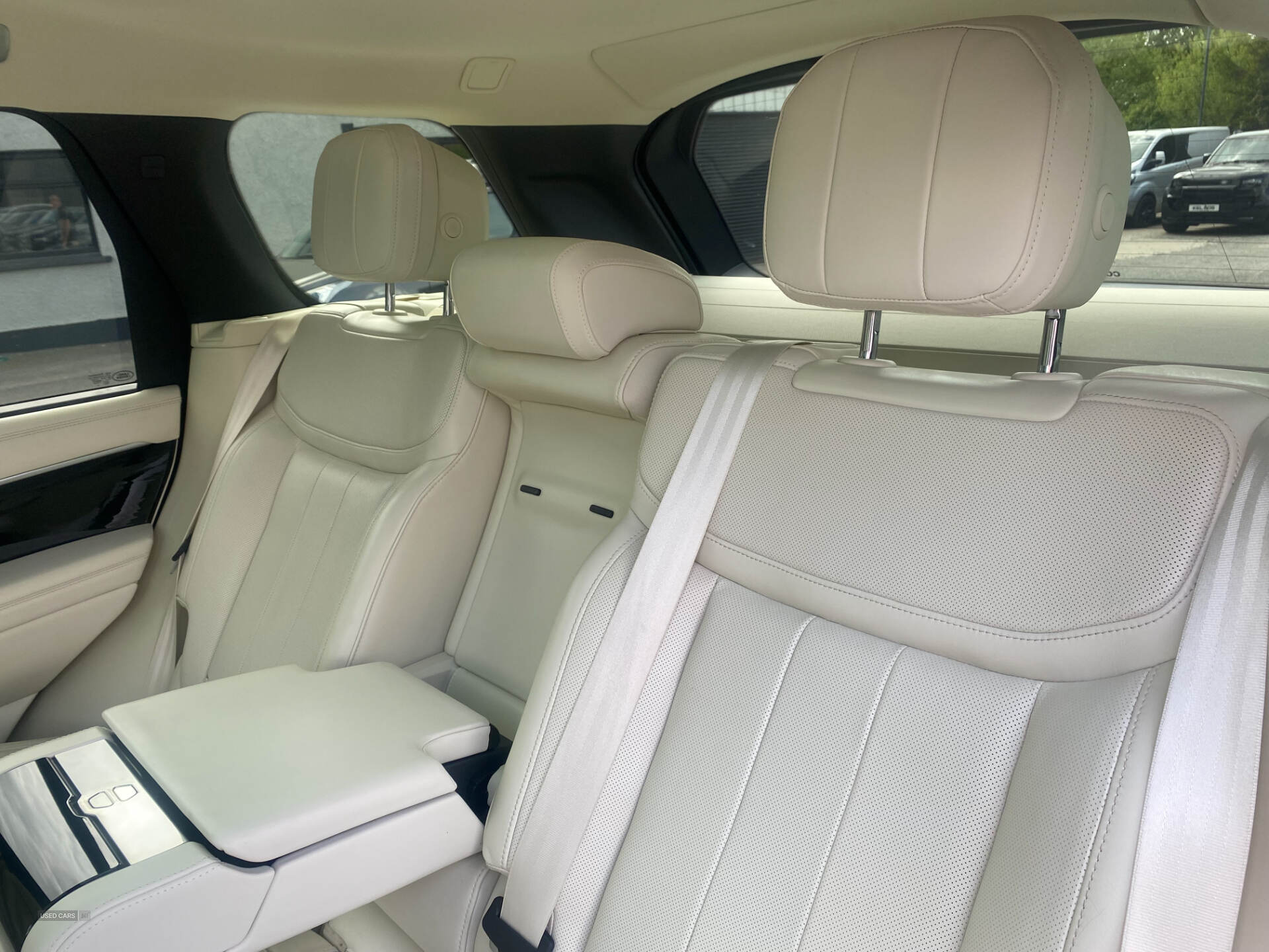 Jan 2023 Land Rover Range Rover 3.0 D350 HSE 4dr Auto