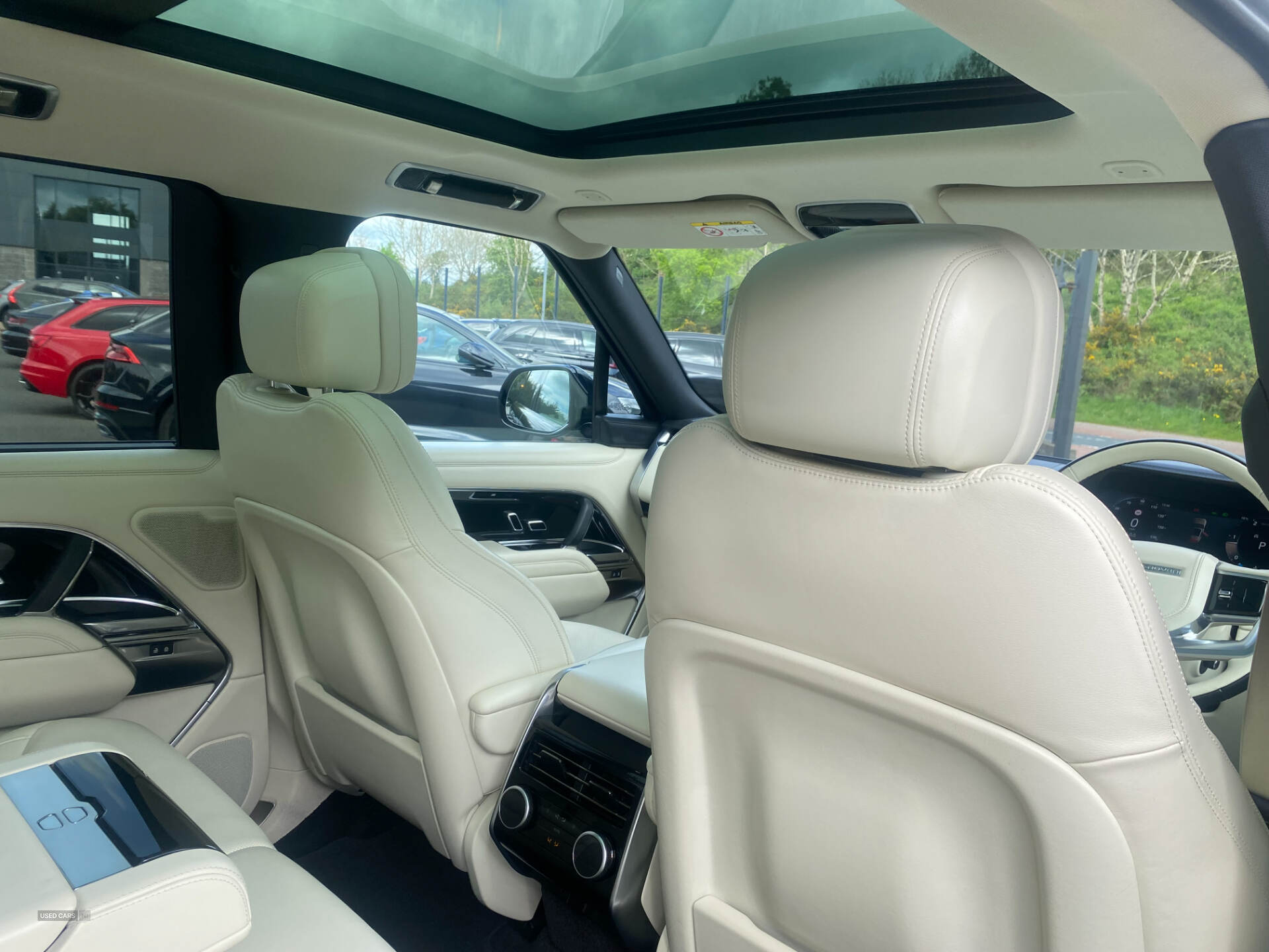 Jan 2023 Land Rover Range Rover 3.0 D350 HSE 4dr Auto