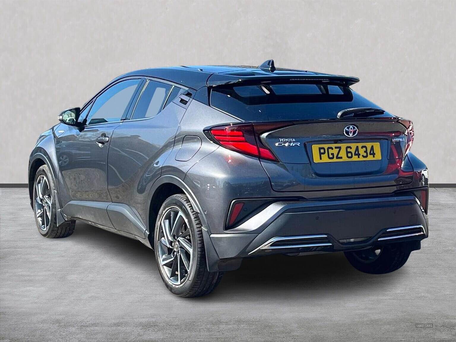 Jan 2020 Toyota C-HR 2.0 Hybrid Dynamic 5Dr Cvt