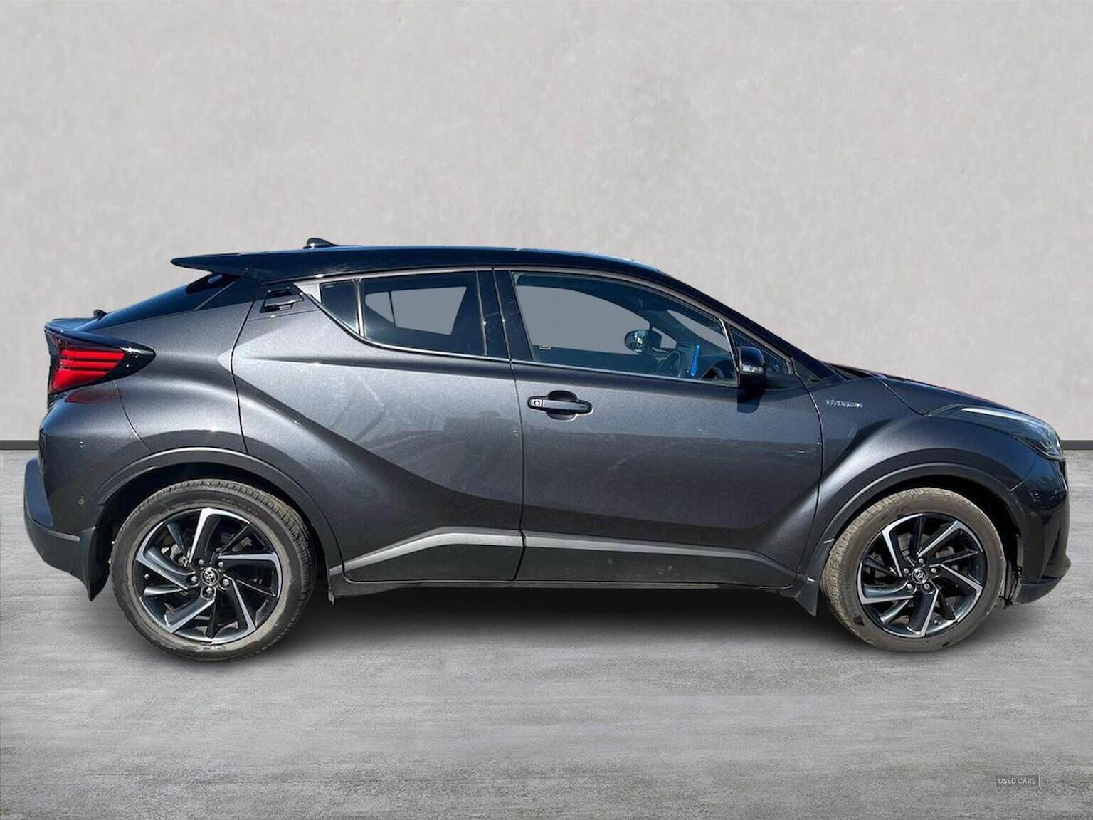 Jan 2020 Toyota C-HR 2.0 Hybrid Dynamic 5Dr Cvt