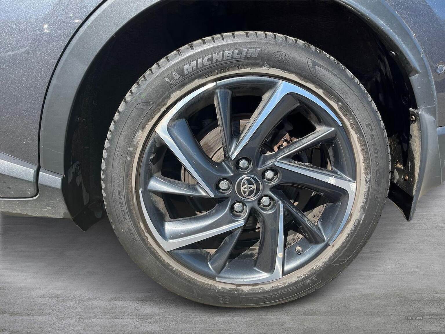 Jan 2020 Toyota C-HR 2.0 Hybrid Dynamic 5Dr Cvt