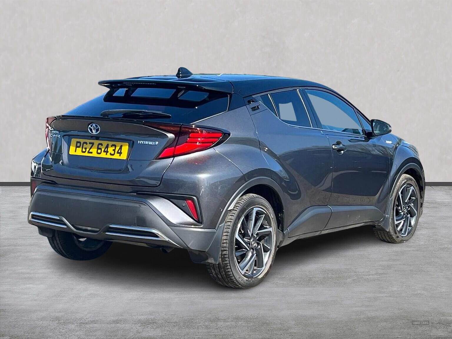 Jan 2020 Toyota C-HR 2.0 Hybrid Dynamic 5Dr Cvt