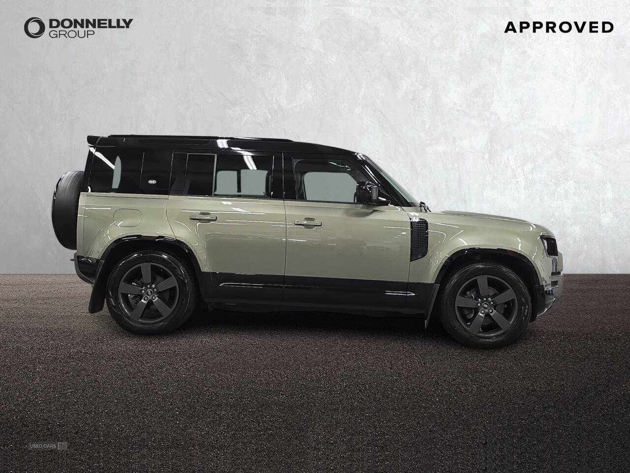 Oct 2022 Land Rover Defender 3.0 D250 X-Dynamic SE 110 5dr Auto
