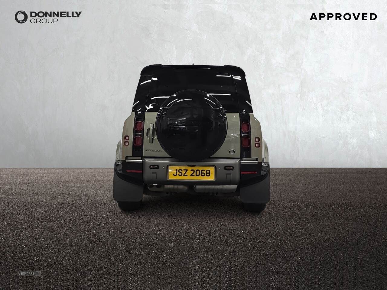 Oct 2022 Land Rover Defender 3.0 D250 X-Dynamic SE 110 5dr Auto
