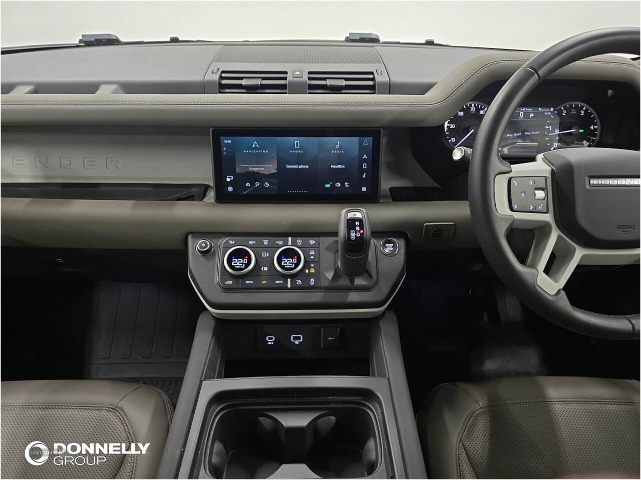 Oct 2022 Land Rover Defender 3.0 D250 X-Dynamic SE 110 5dr Auto