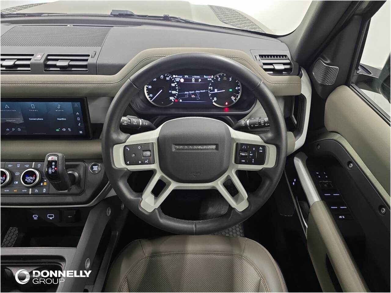 Oct 2022 Land Rover Defender 3.0 D250 X-Dynamic SE 110 5dr Auto
