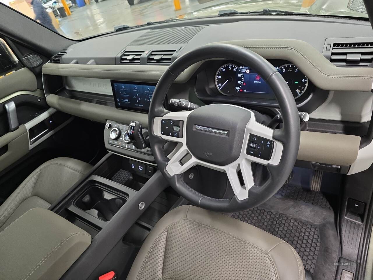 Oct 2022 Land Rover Defender 3.0 D250 X-Dynamic SE 110 5dr Auto