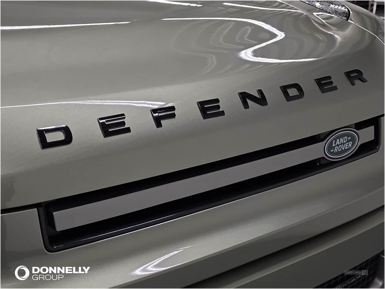Oct 2022 Land Rover Defender 3.0 D250 X-Dynamic SE 110 5dr Auto