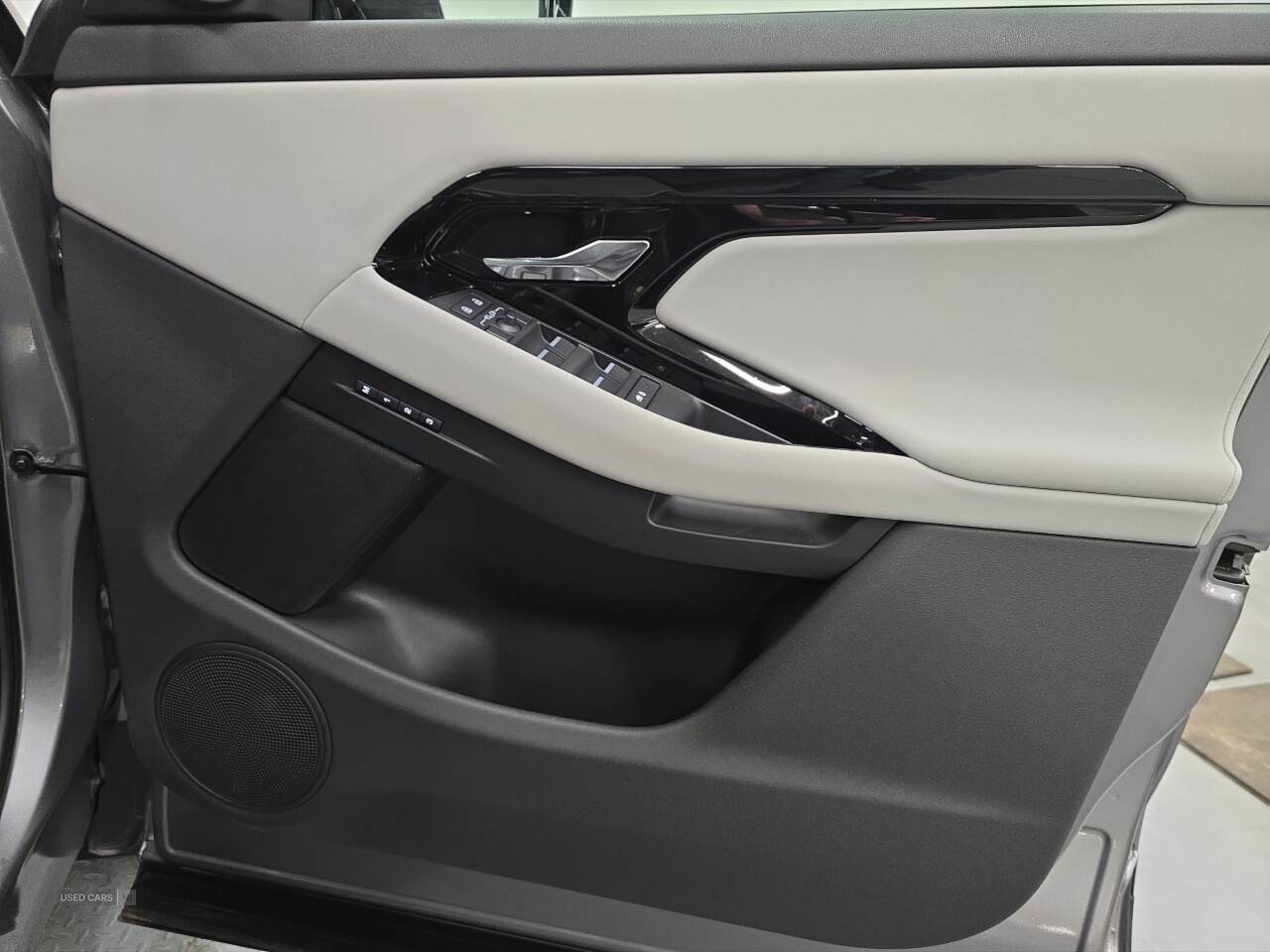 Jul 2024 Land Rover Range Rover Evoque 2.0 D200 Dynamic SE 5dr Auto