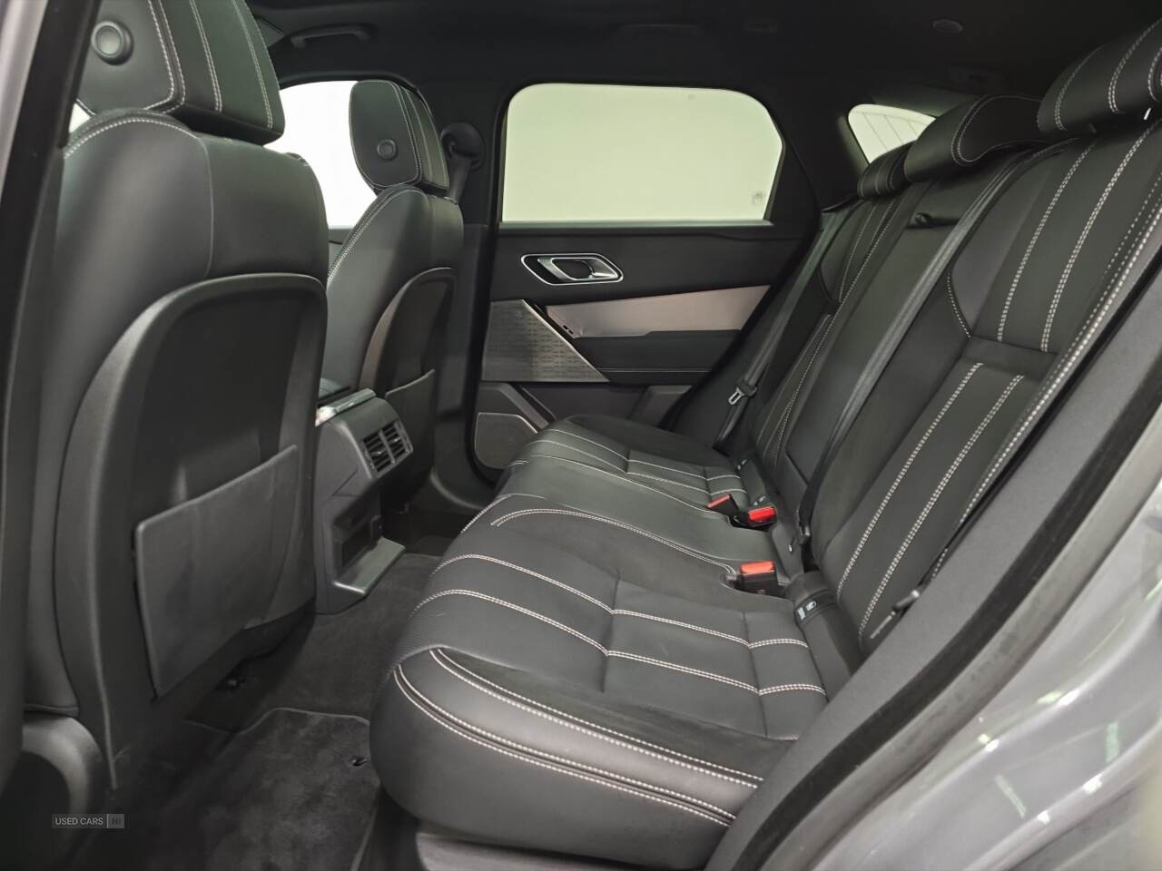 Mar 2022 Land Rover Range Rover Velar 2.0 D200 Edition 5dr Auto