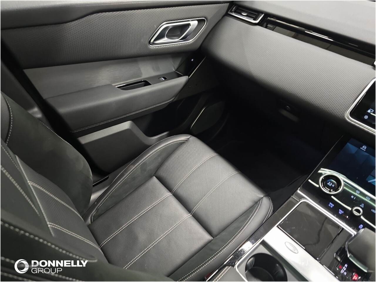Mar 2022 Land Rover Range Rover Velar 2.0 D200 Edition 5dr Auto