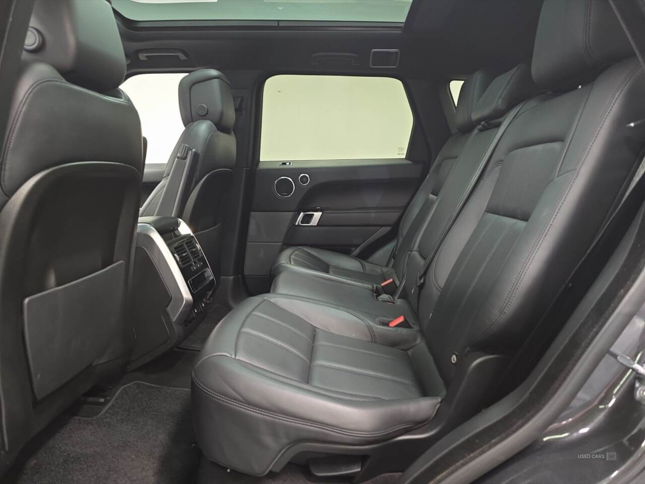 Jan 2021 Land Rover Range Rover Sport 3.0 D300 HSE Dynamic Black 5dr Auto