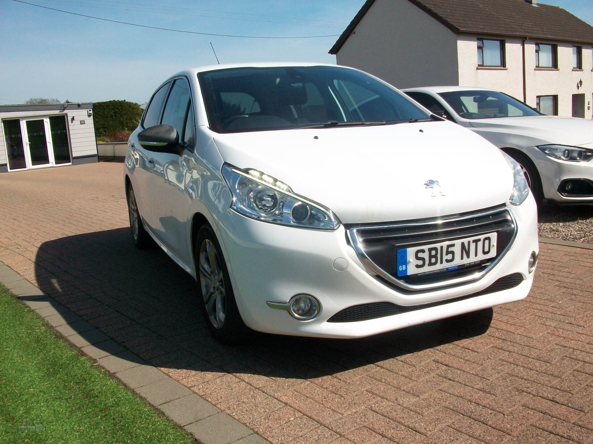 Jun 2015 Peugeot 208 1.6 e-HDi Allure 5dr