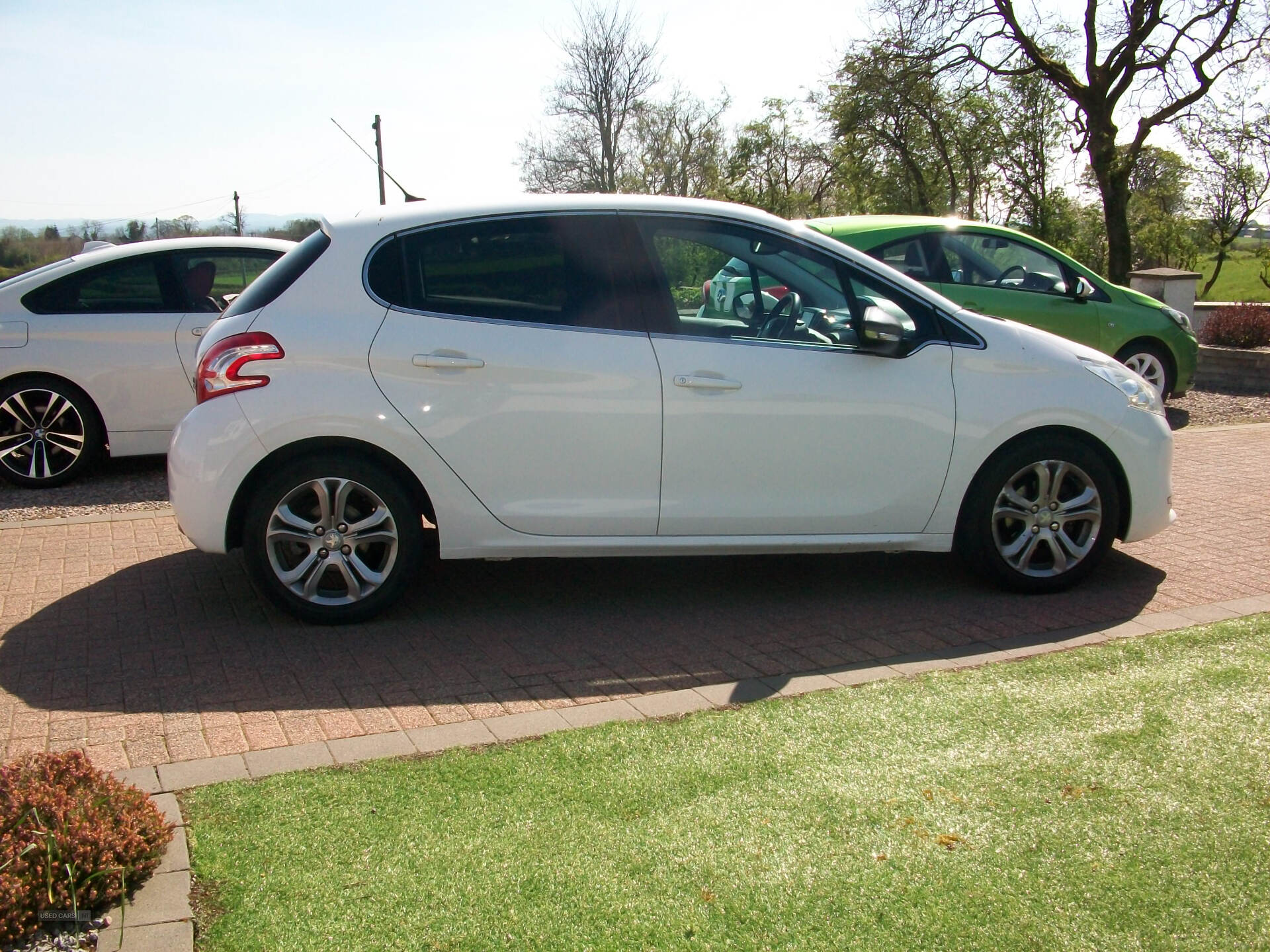 Jun 2015 Peugeot 208 1.6 e-HDi Allure 5dr