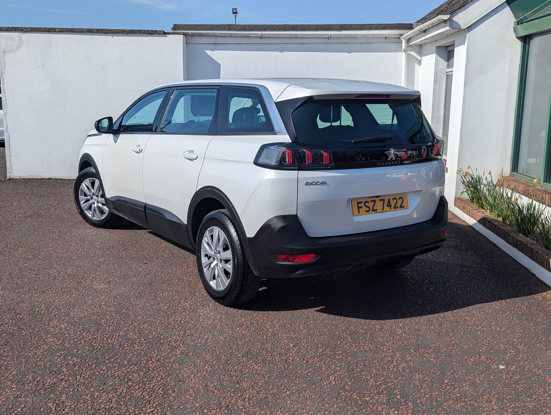 Jan 2022 Peugeot 5008 1.2 PureTech Active Premium 5dr