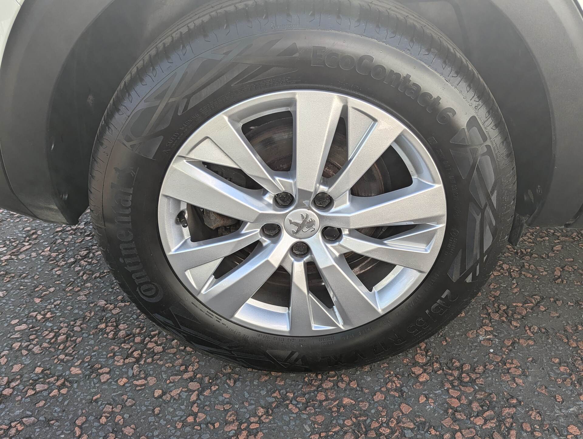 Jan 2022 Peugeot 5008 1.2 PureTech Active Premium 5dr