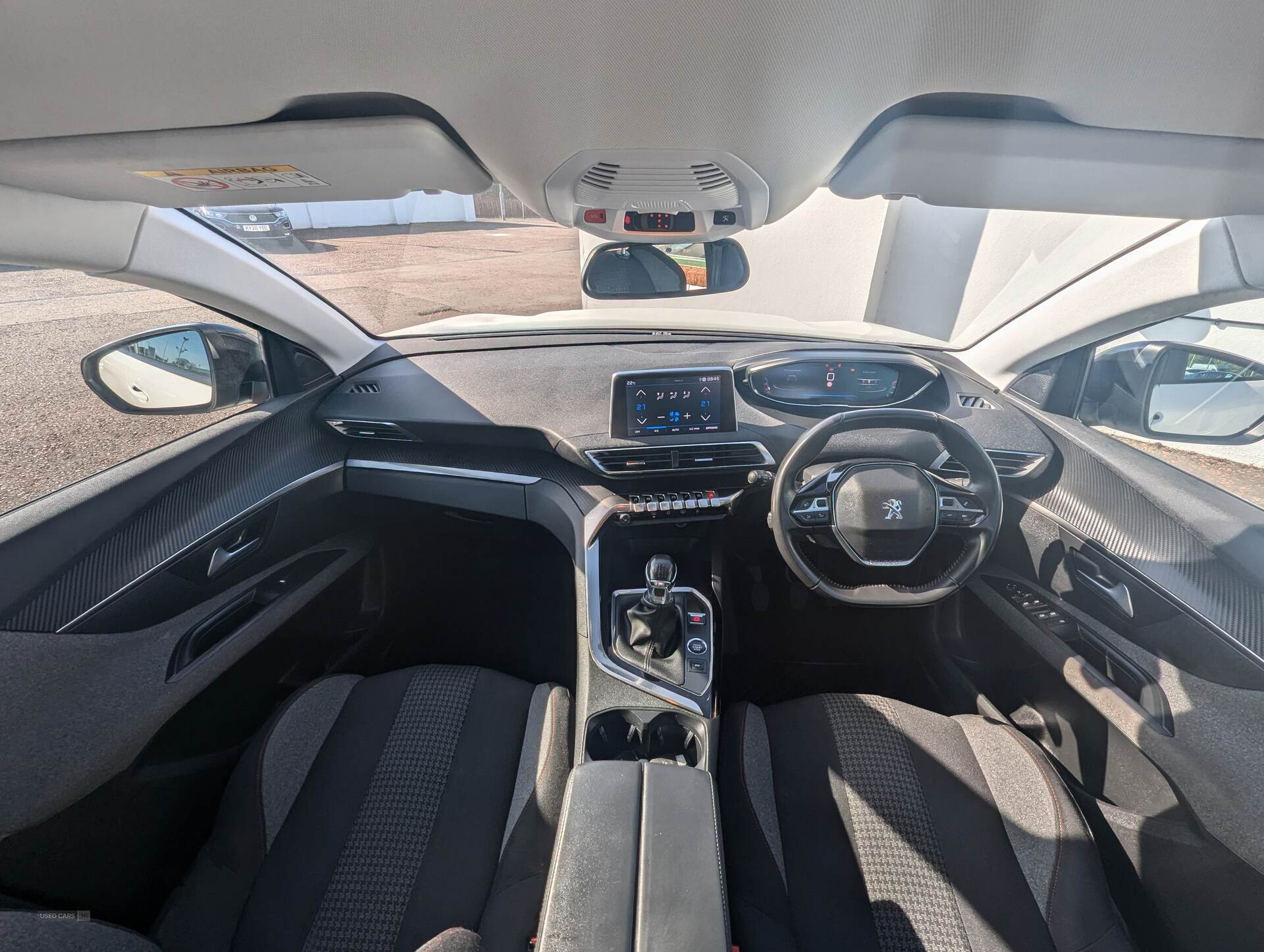 Jan 2022 Peugeot 5008 1.2 PureTech Active Premium 5dr