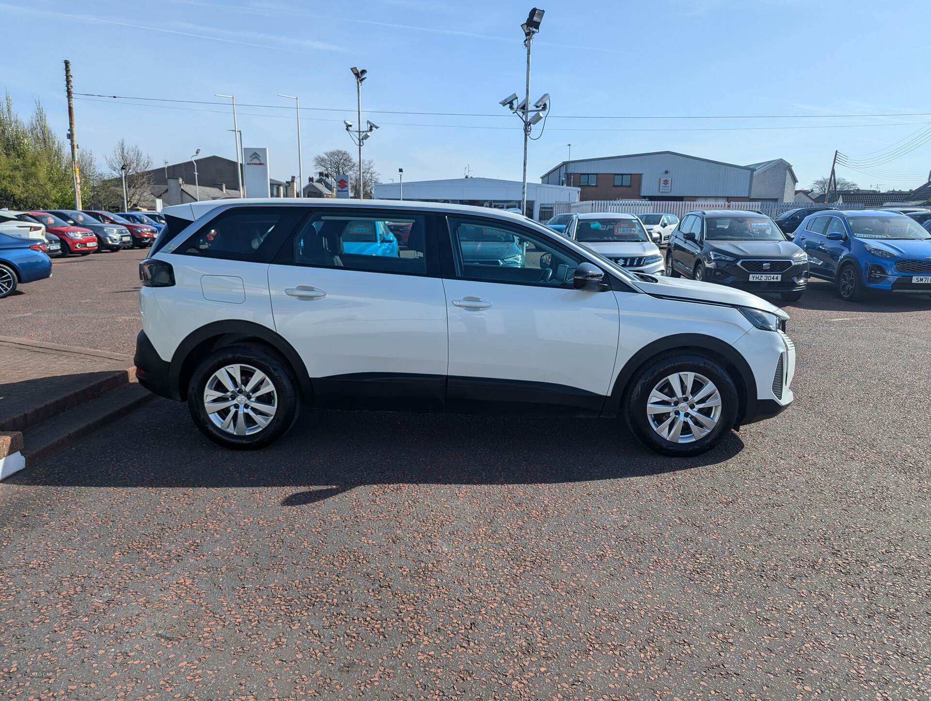 Jan 2022 Peugeot 5008 1.2 PureTech Active Premium 5dr