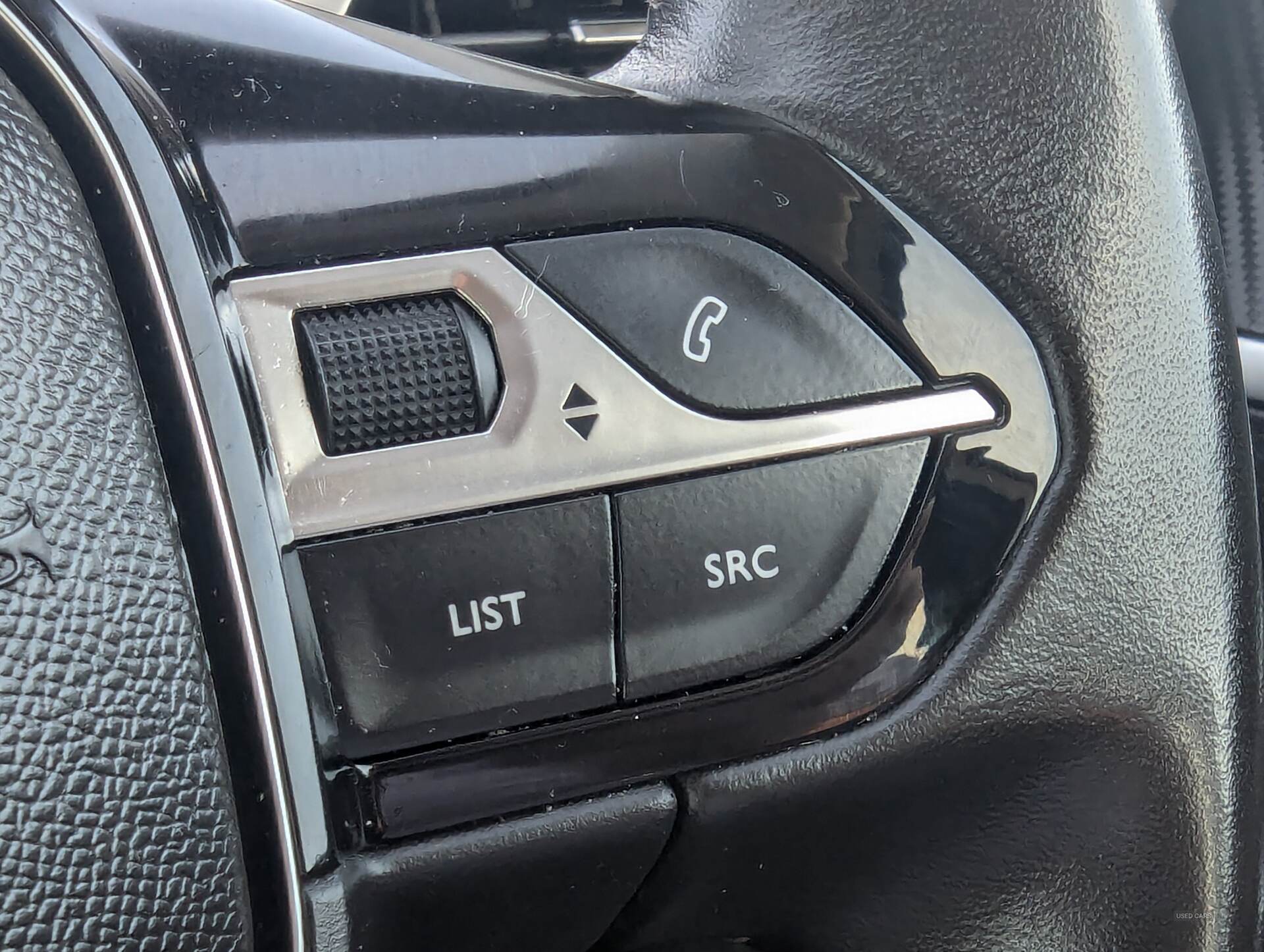 Jan 2022 Peugeot 5008 1.2 PureTech Active Premium 5dr