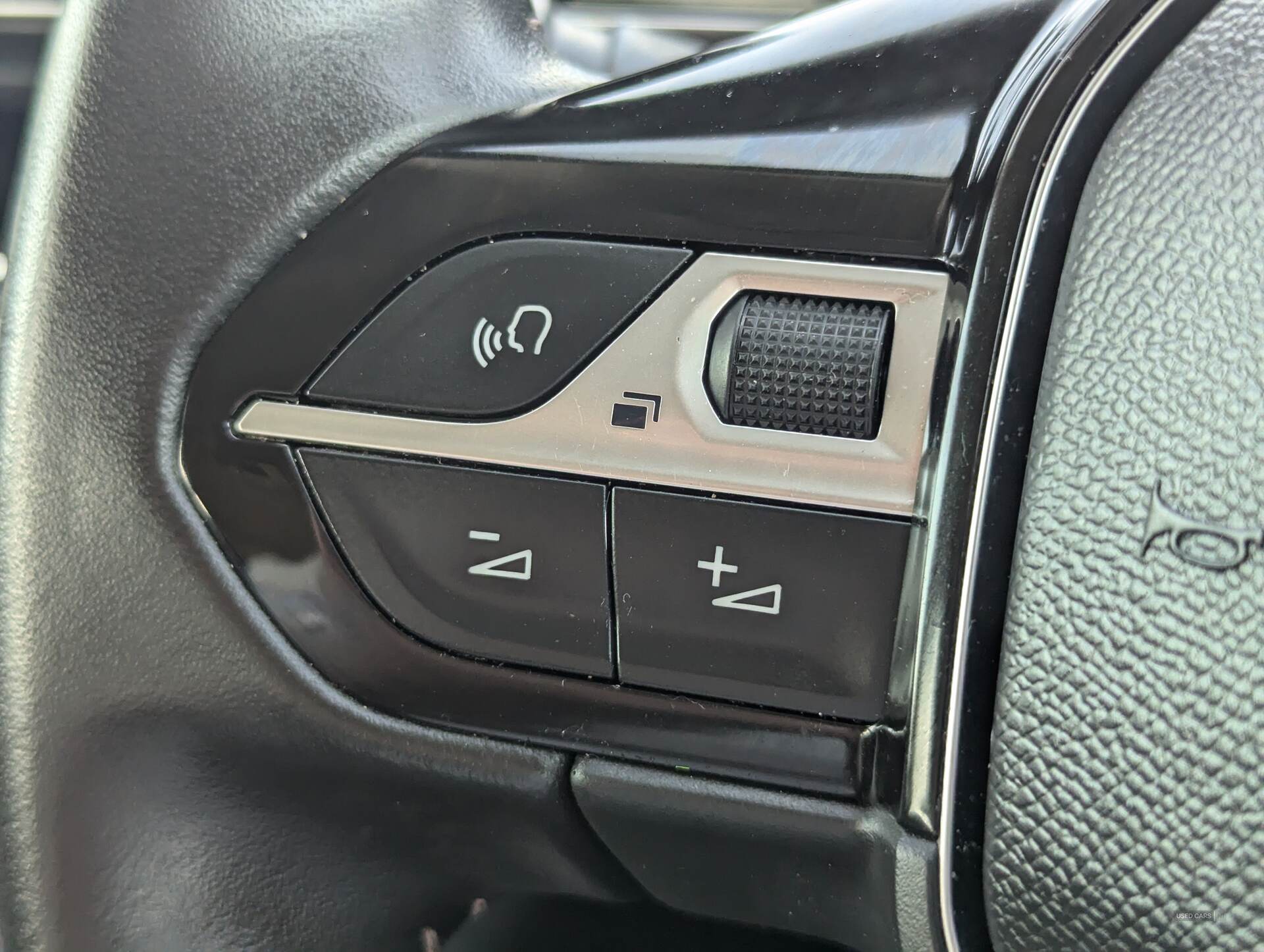 Jan 2022 Peugeot 5008 1.2 PureTech Active Premium 5dr