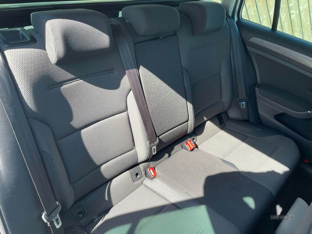 Dec 2017 Volkswagen Golf 1.6 TDI SE 5dr [Nav]