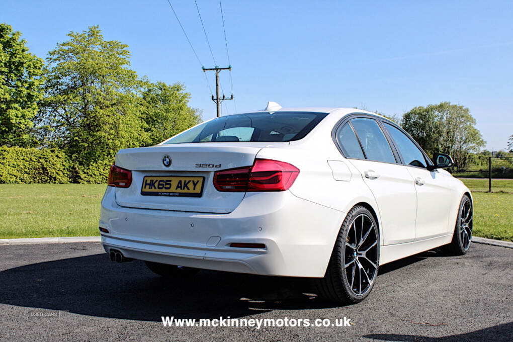 Feb 2016 BMW 3 Series 320d EfficientDynamics Plus 4dr