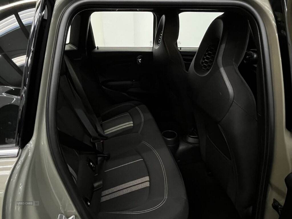 Jul 2020 MINI Hatch 1.5 Cooper Sport II 5dr