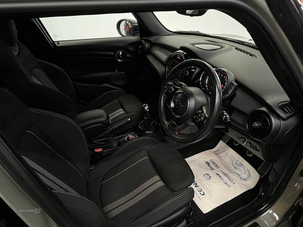 Jul 2020 MINI Hatch 1.5 Cooper Sport II 5dr
