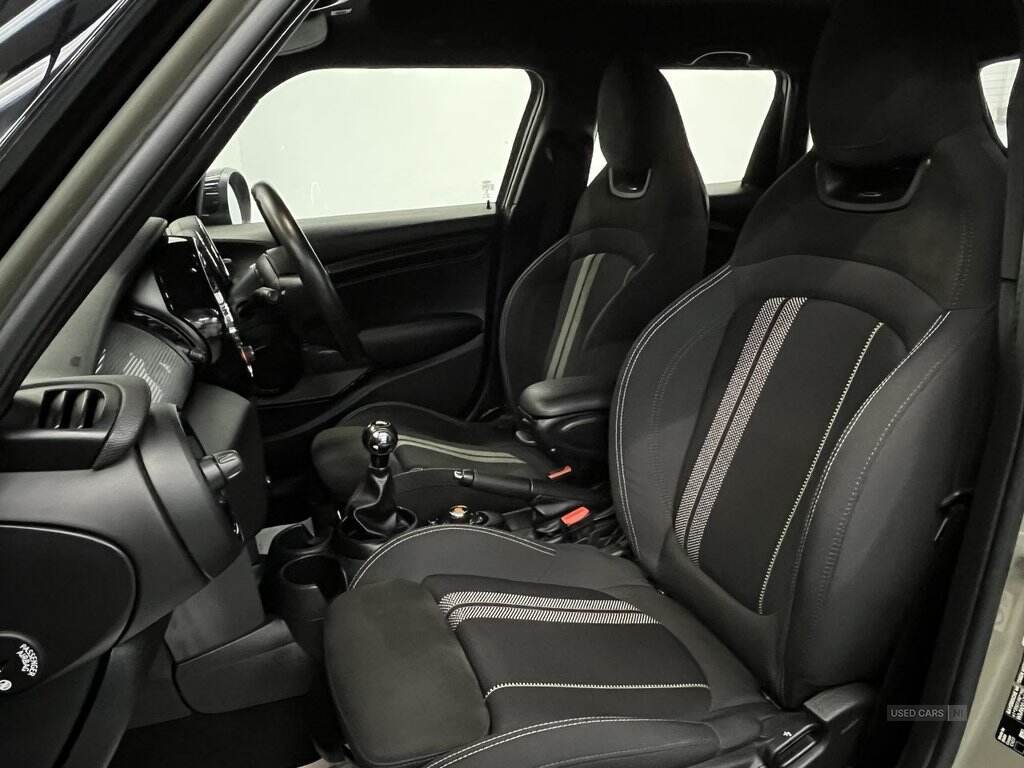 Jul 2020 MINI Hatch 1.5 Cooper Sport II 5dr