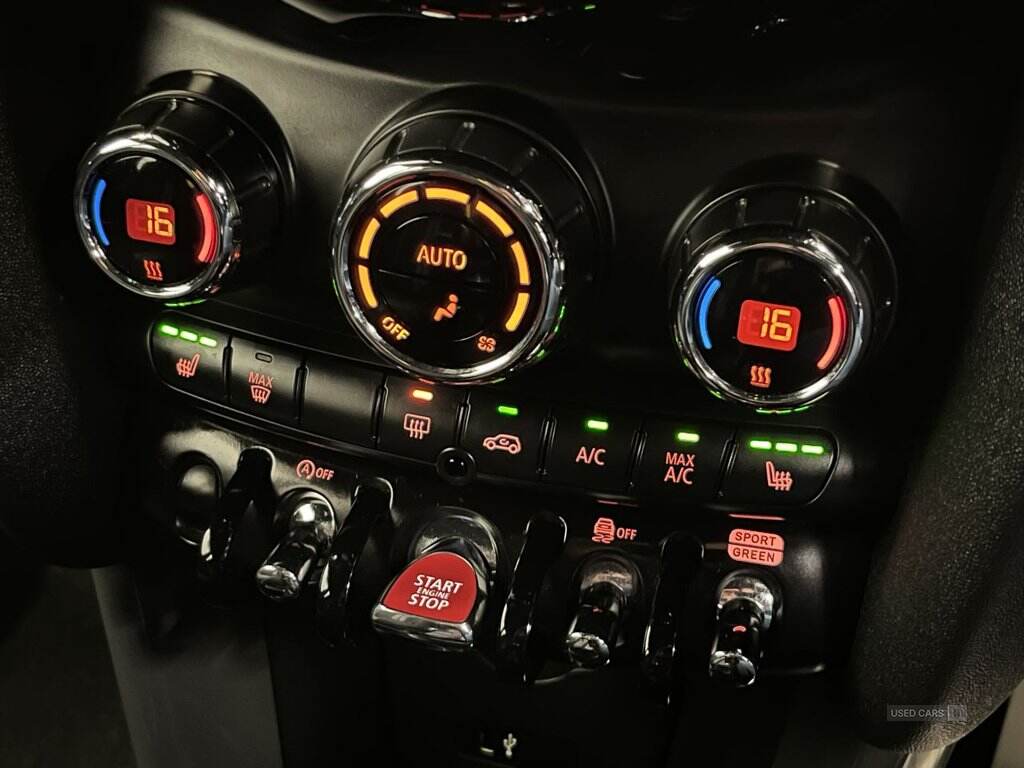 Jul 2020 MINI Hatch 1.5 Cooper Sport II 5dr