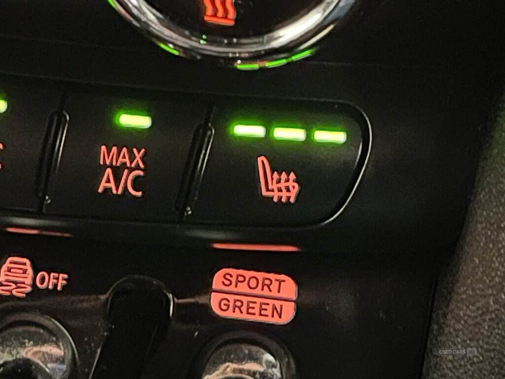 Jul 2020 MINI Hatch 1.5 Cooper Sport II 5dr
