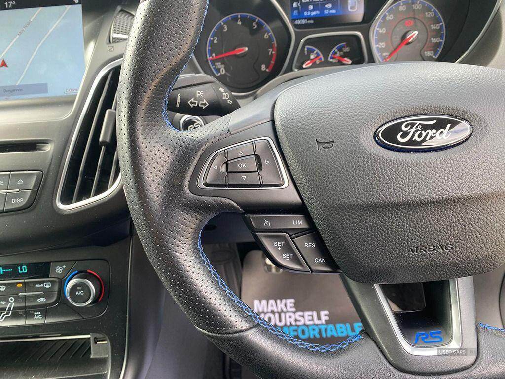 2016 Ford Focus RS 2.3T EcoBoost RS AWD Euro 6 (s/s) 5dr