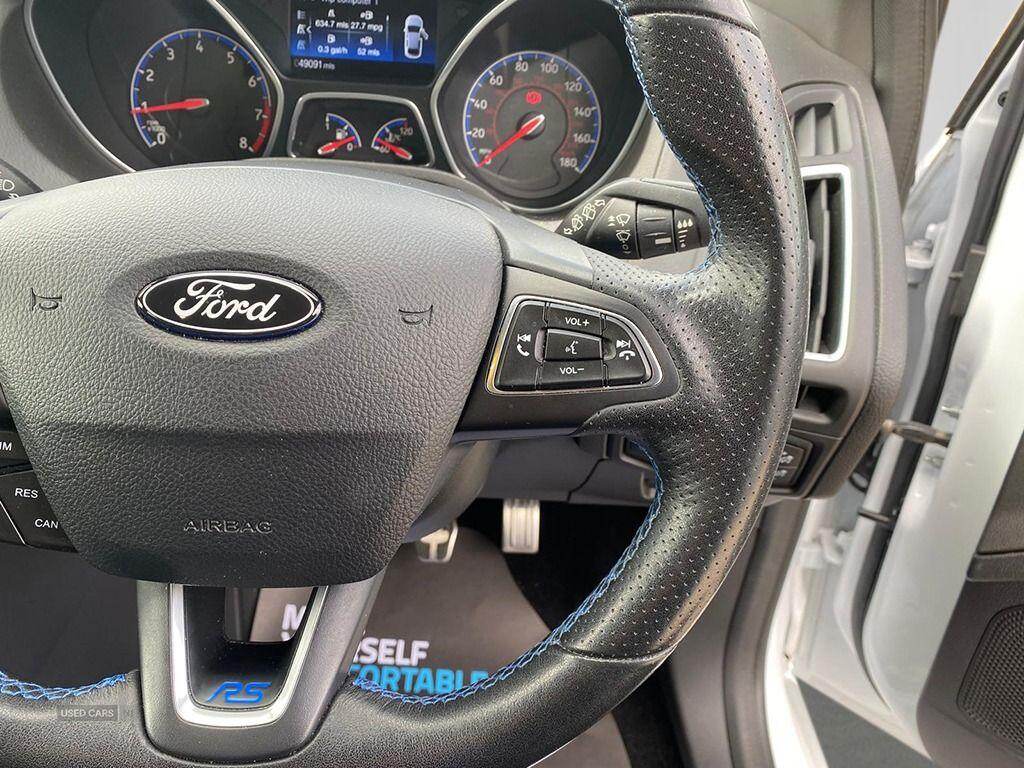 2016 Ford Focus RS 2.3T EcoBoost RS AWD Euro 6 (s/s) 5dr