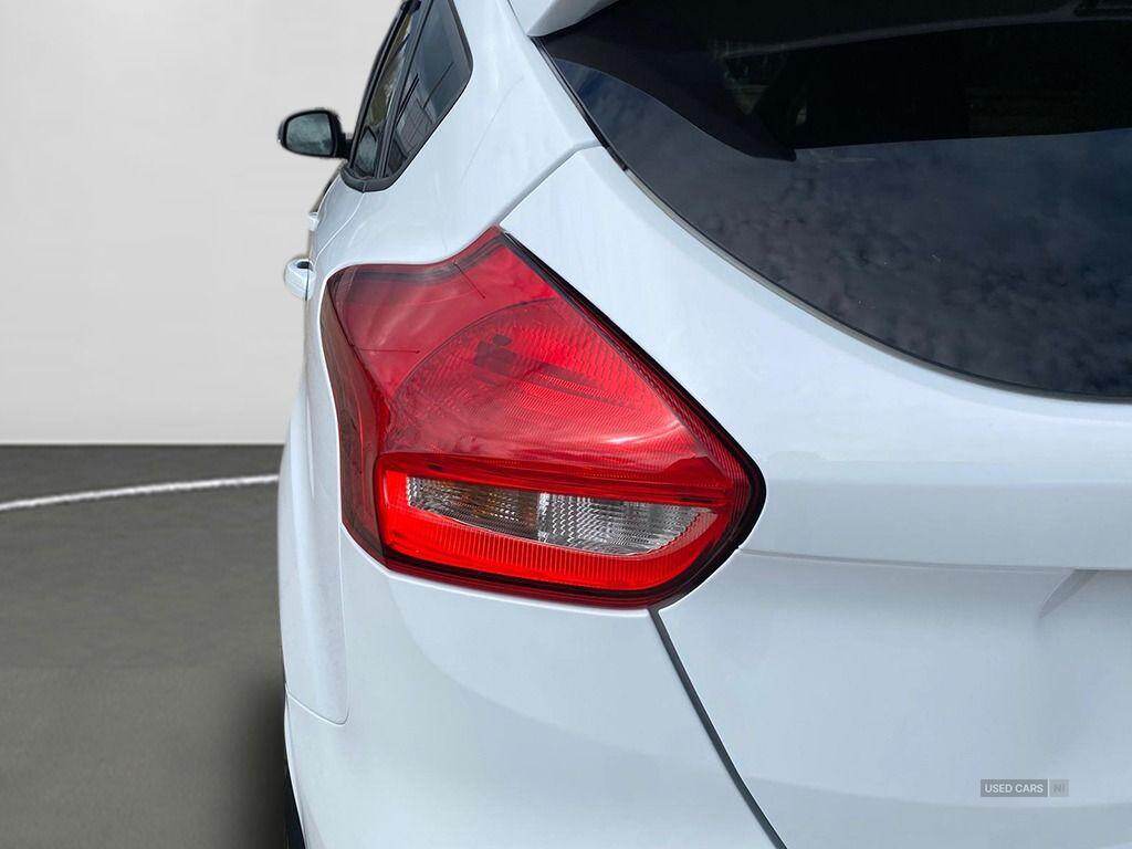 2016 Ford Focus RS 2.3T EcoBoost RS AWD Euro 6 (s/s) 5dr