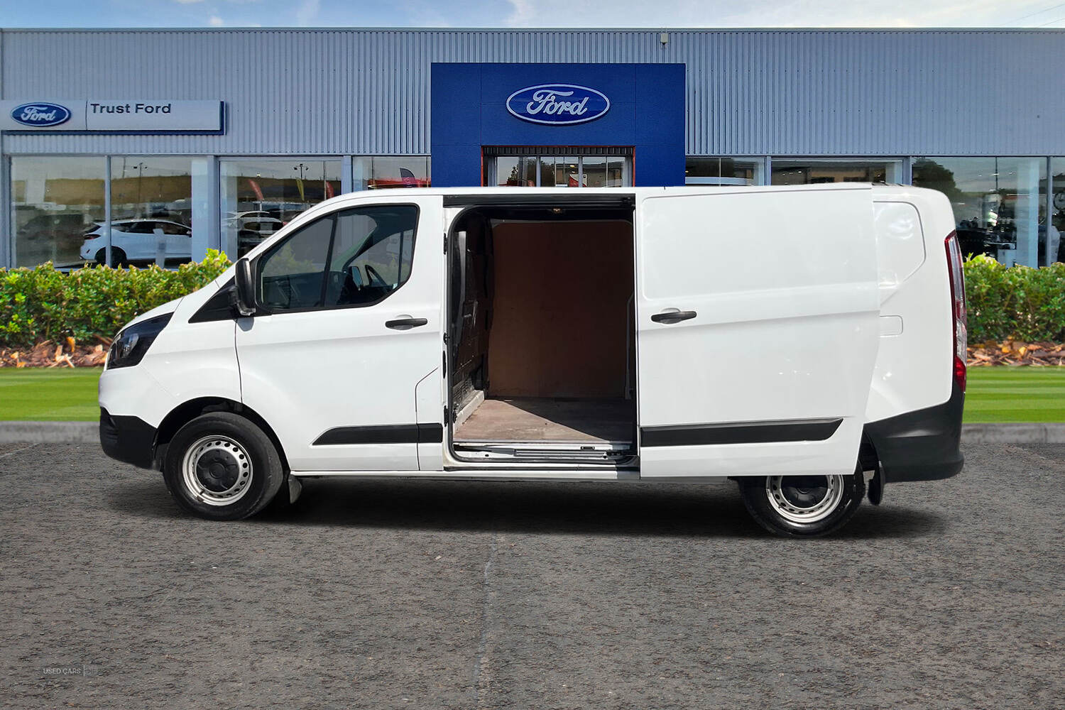 Jul 2022 Ford Transit Custom 2.0 EcoBlue 130ps Low Roof Leader Van